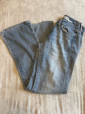 GAP Low rise Bootcut STRETCH Women's Jeans in Light Blue Wash